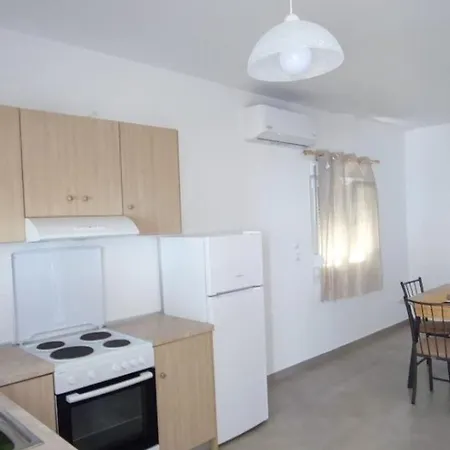 Kiki By The Beach! *